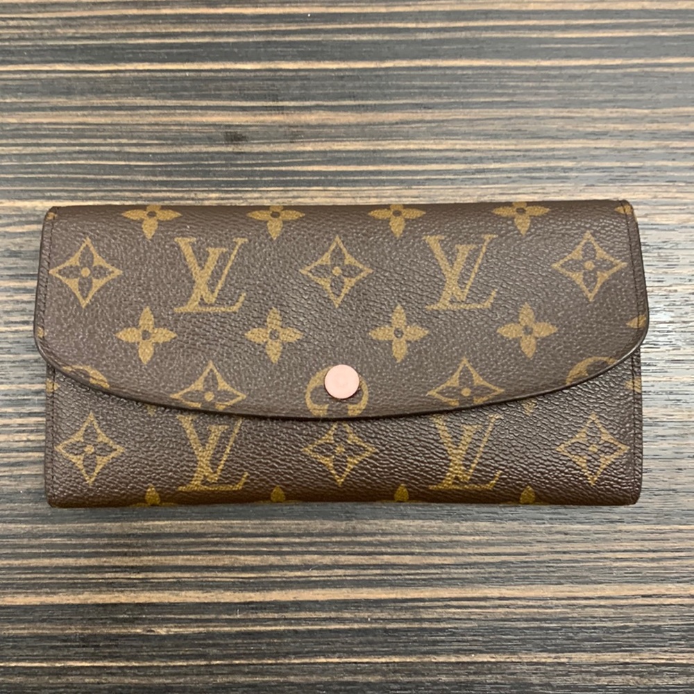 Louis Vuitton Emillie wallet